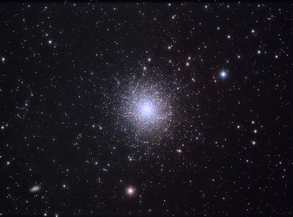 NGC 6205, M13, Great globular cluster in Hercules cluster galaxy
